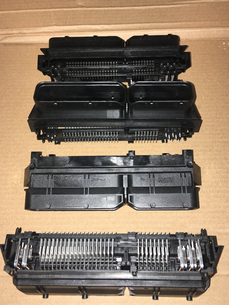 1241434-1 te 121- nastainen liitin auto ecu
