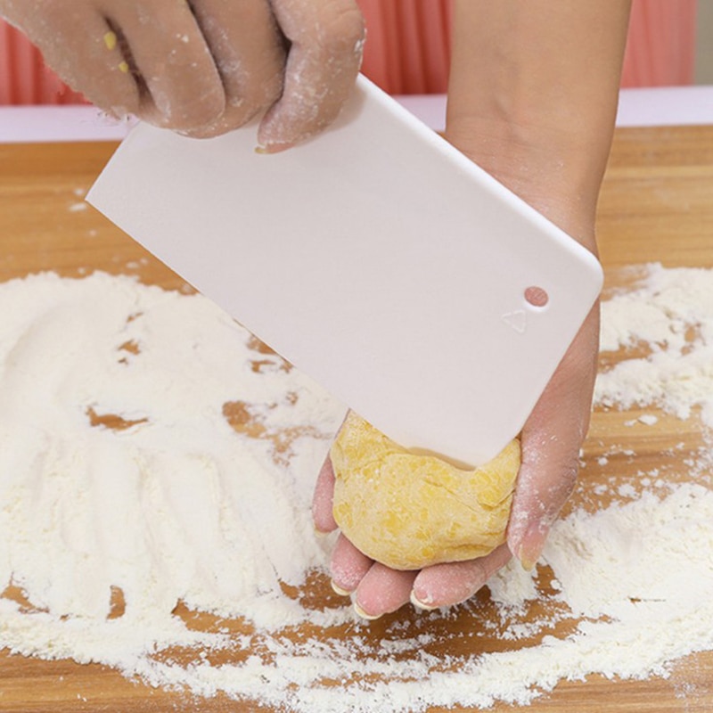 FEIGO Küche Backen Gebäck Schaber Unregelmäßigen Gezackten DIY Kuchen Butter Schaber Runde Platz Transparente Schaber Backen Werkzeug F551