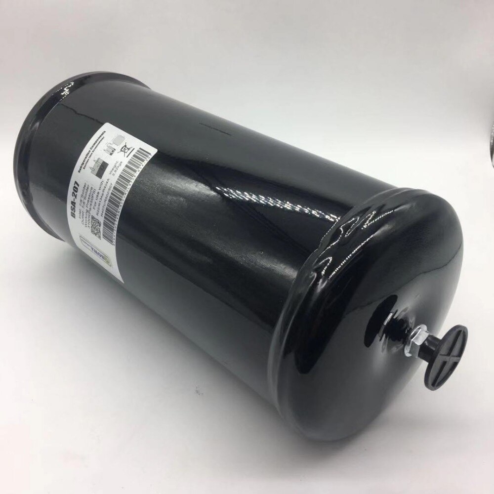 1.8L accumulator with 5/8" connection tube is for temperature control units which select 0.5~3HP semi-hermetic comp.