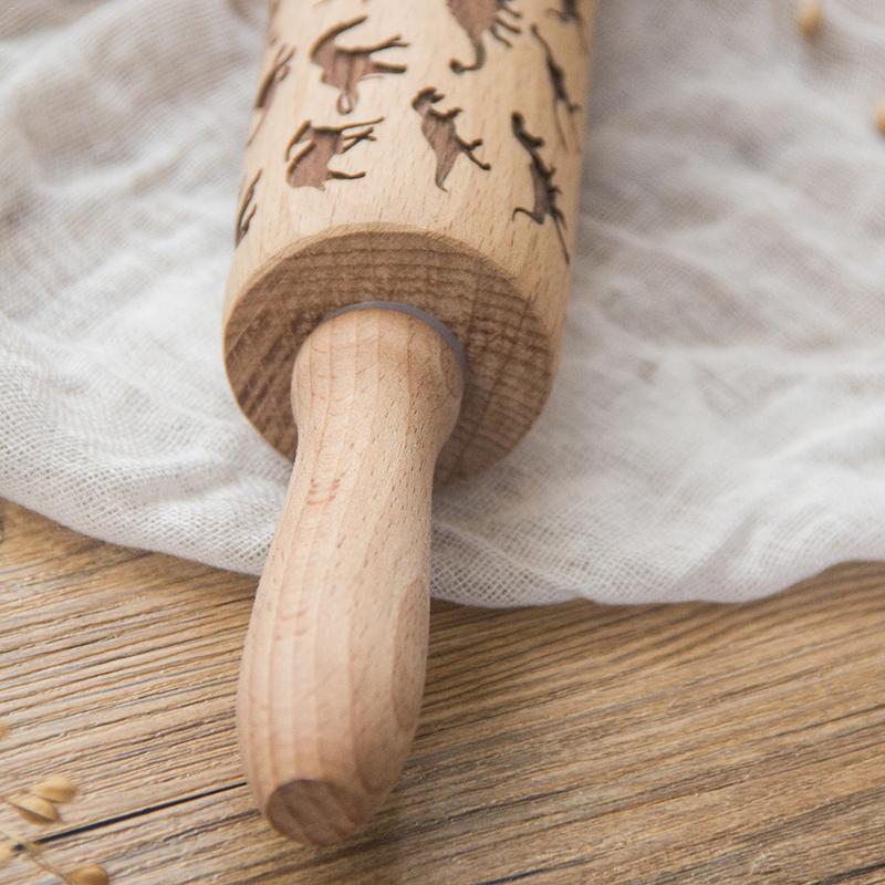 Dinosaur Pattern Embossed Rolling Pin Christmas Baking Cookies Biscuit Fondant Cake Dough Engraved Roller Reindeer