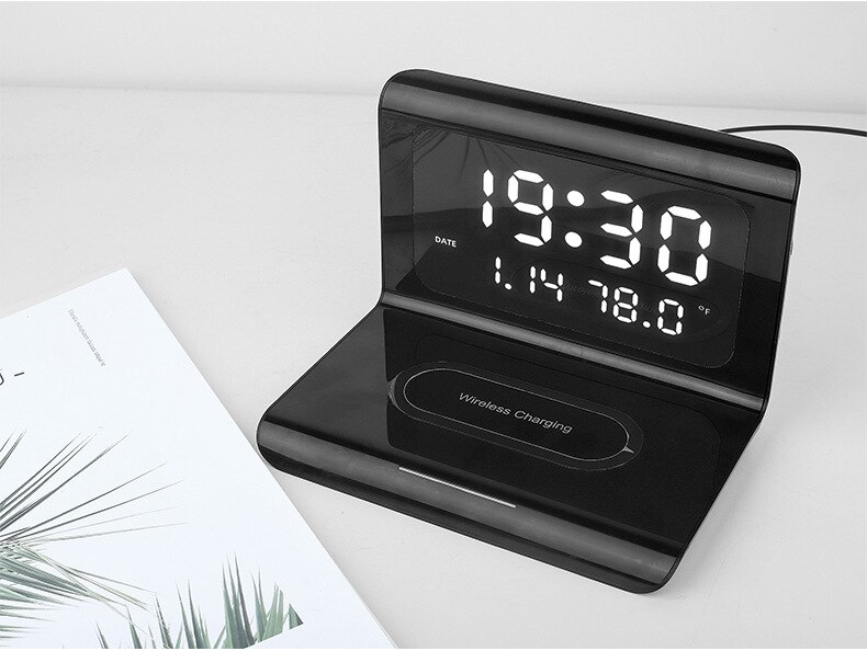 Alarm clock with Wireless Charging Function bedside Alarm Clock compatible with Iphone Huawei Samsung bedside alarm clock: Black