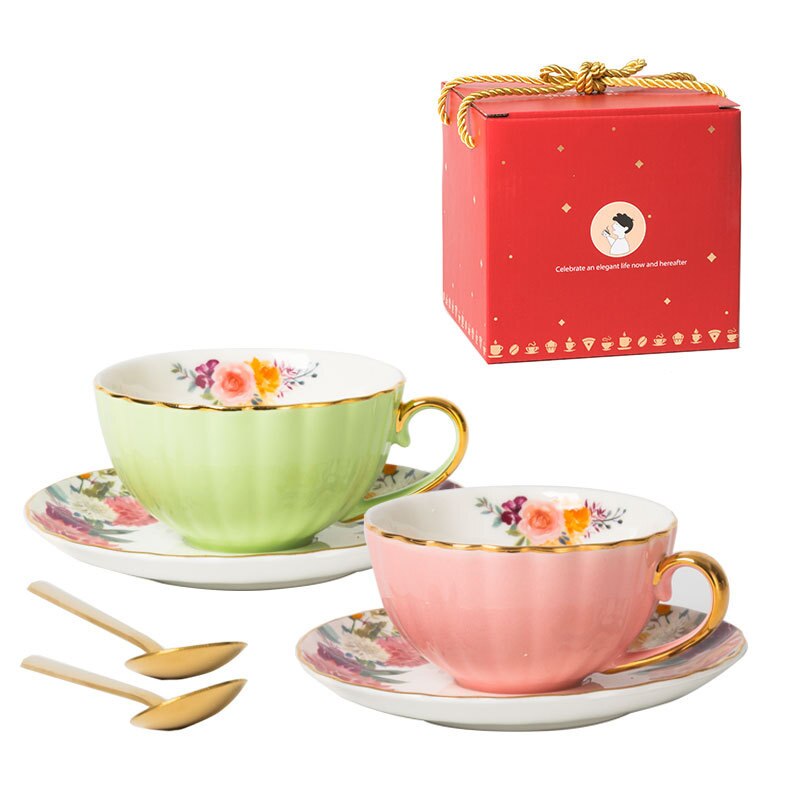 Wourmth-Juego de tazas y platillos de café de lujo europeo, tazas de té de flores Retro con borde dorado, cerámica, de boda para parejas: A Simple color box