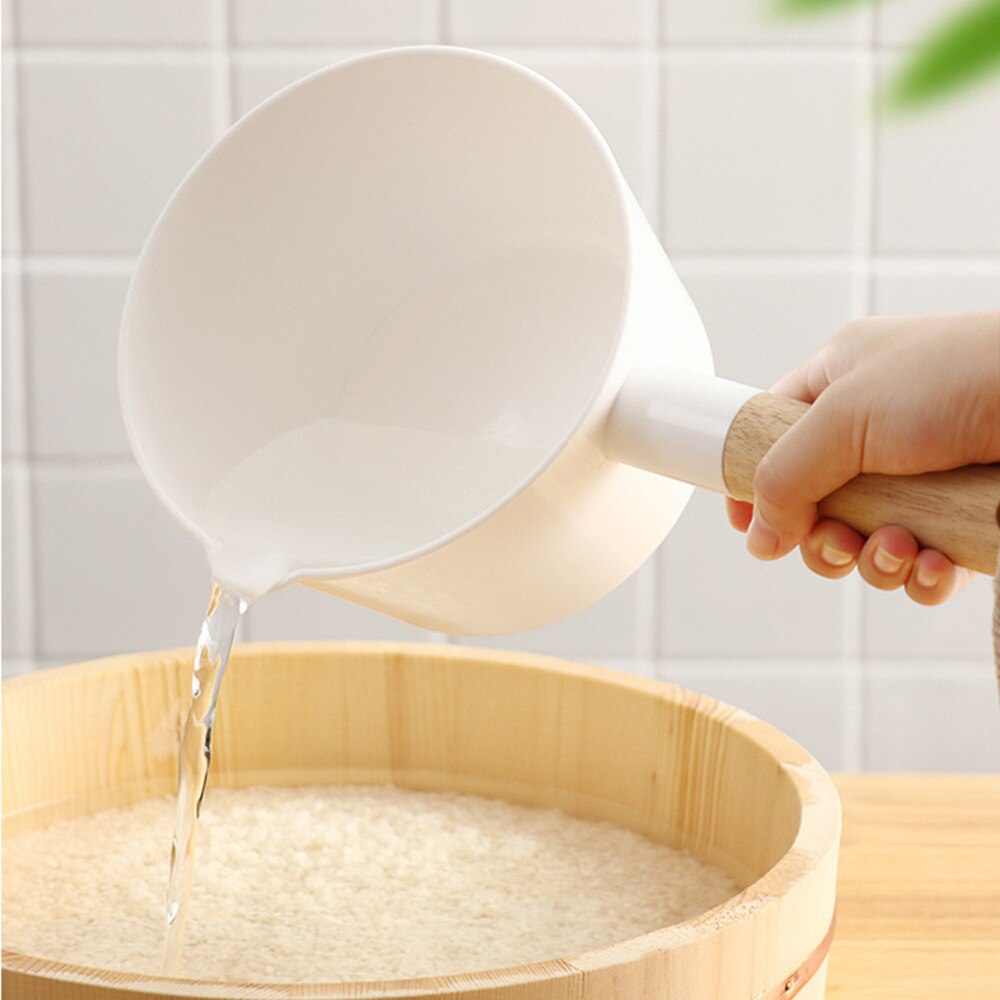 Kitchen Wooden Long Handle Water Ladle Bathroom Bailer White Water Scoop Home Accessories: Default Title