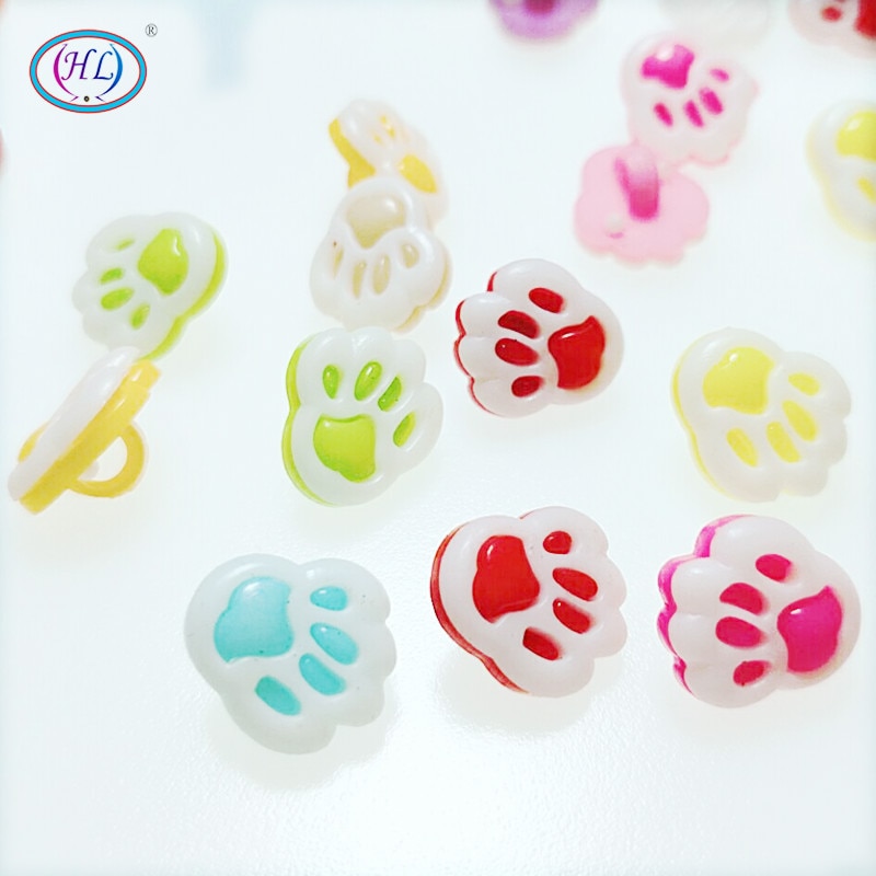 Hl 100 stuks snoepkleurige kleine berenpoot veelkleurige cartoon kind plastic knoop kinderkleding naaien knutselen 13mm