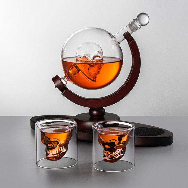 Skull Heads Decanter Set with Lead-free Carafe Exquisite Wood-stand and 2 Whisky Glasses, Whiskey Decanter Grade