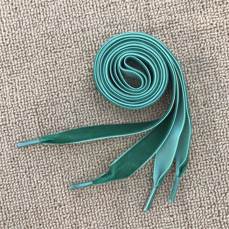 Lacets en velours pour femmes et hommes, 2 pièces, longueur 110CM, largeur 1.6 cm, noir, blanc, bleu, chaussures de sport colorées, décontractées, tendance: green