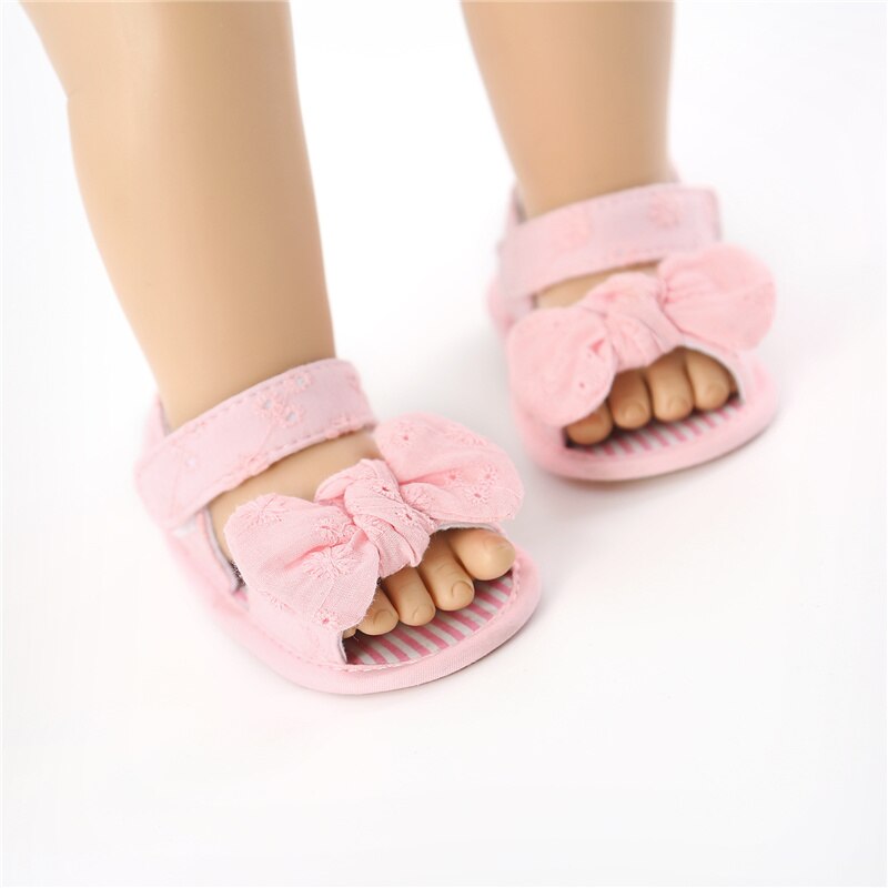 Pasgeboren Baby Girl Crib Schoenen Geborduurde Strik Open Teen Antislip Zachte Zool Platte Schoenen Casual Lichtgewicht Schoenen