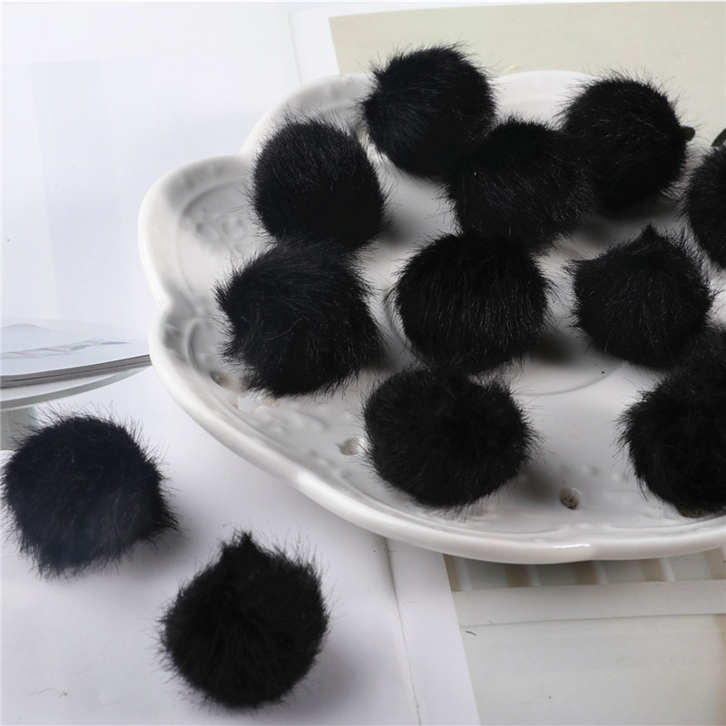 12 Stks/partij 17 Kleuren 2.5Cm Nertsen Pompoms Bont Ballen Voor Naaien Op Gebreide Sleutelhanger Sjaal Schoenen Hoeden Bont Diy ambachten Haaraccessoires: 15 Black