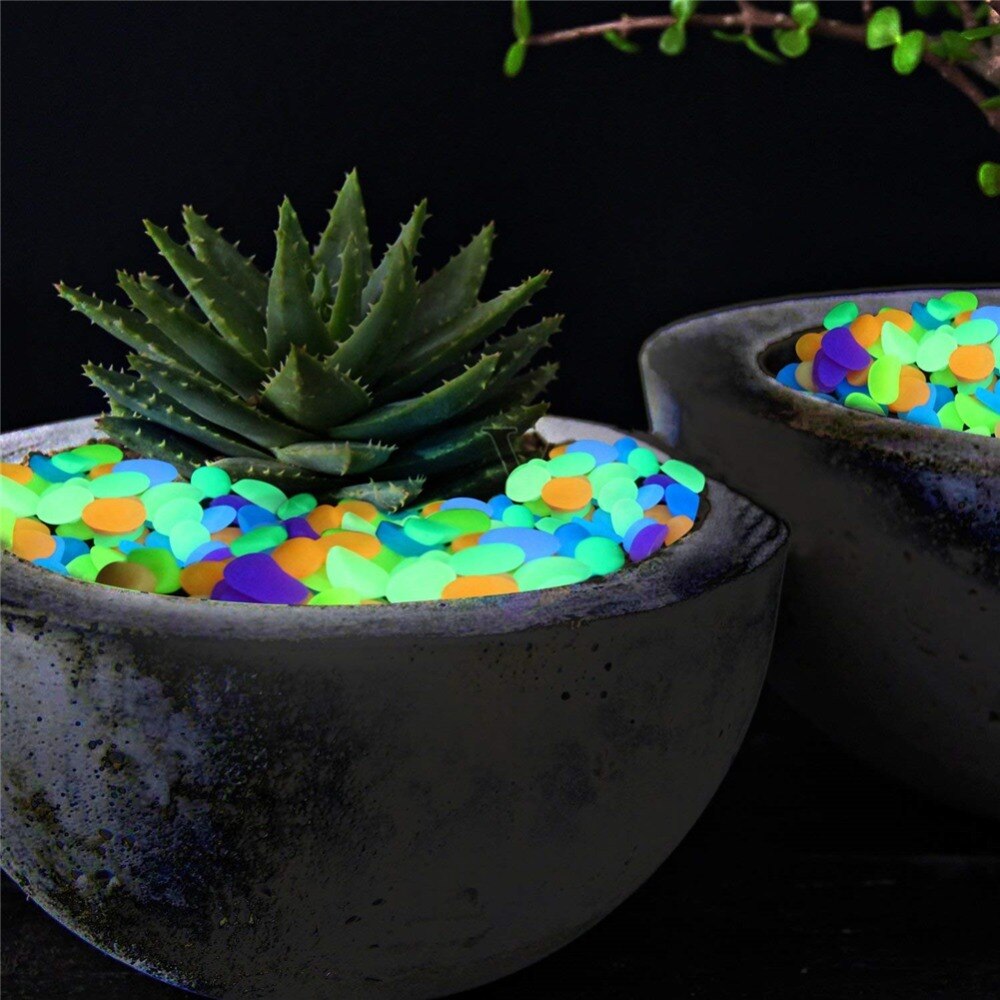 Pedras coloridas que brilham no escuro para aquário, pedrinhas luminosas para decoração de jardim, ambientes externos, tanque de peixes, 100 peças