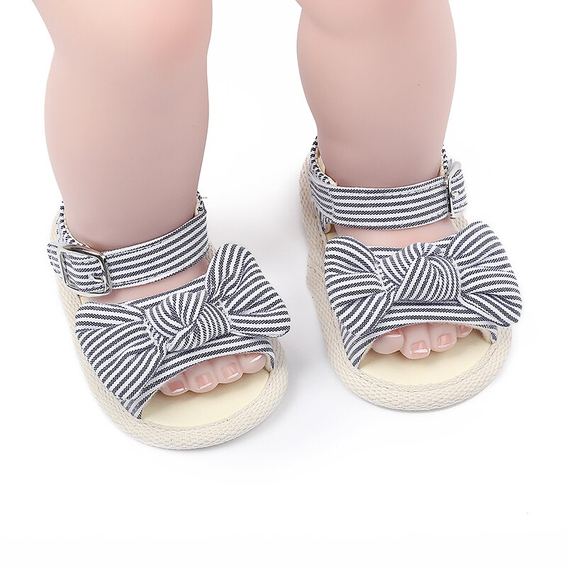 ¡Novedad de ! Sandalias informales para niñas. Zapatos planos antideslizantes con suela suave para niños pequeños. Primeros zapatos de andar para niñas de verano.