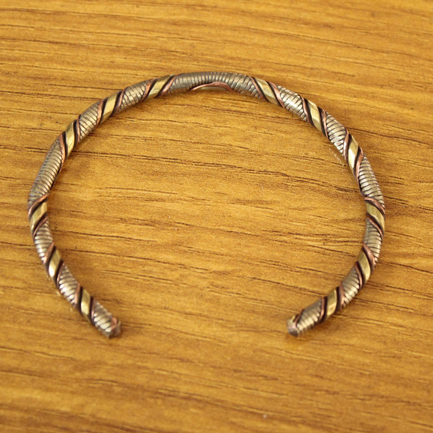 BR059 Nepal Tibetaanse Sieraden Koperen Gevlochten Open Back Verstelbare Bangle Manchet Handgemaakte Metalen 4Mm Meisjes Armband
