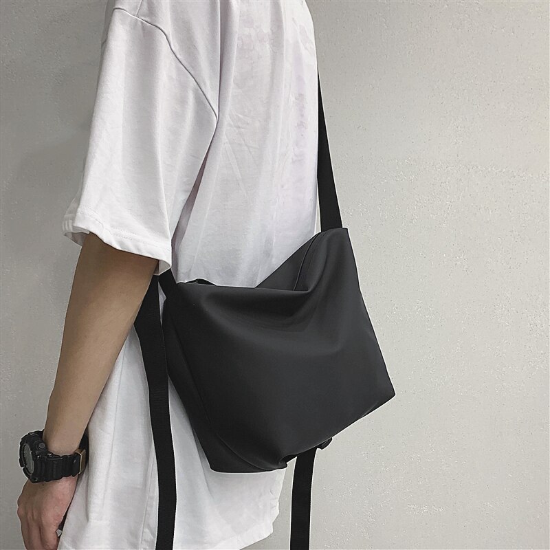Bolsa de ombro feminina grande-capacidade saco do mensageiro marca de moda meninos saco casual simples mulher diagonal estudante saco de desporto ginásio