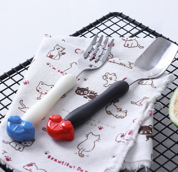 Assiette en céramique créative en forme de voiture, meilleure , vaisselle pour enfants, fruits secs sains, assiette à Dessert, bons pour enfants, 1215: spoon and fork
