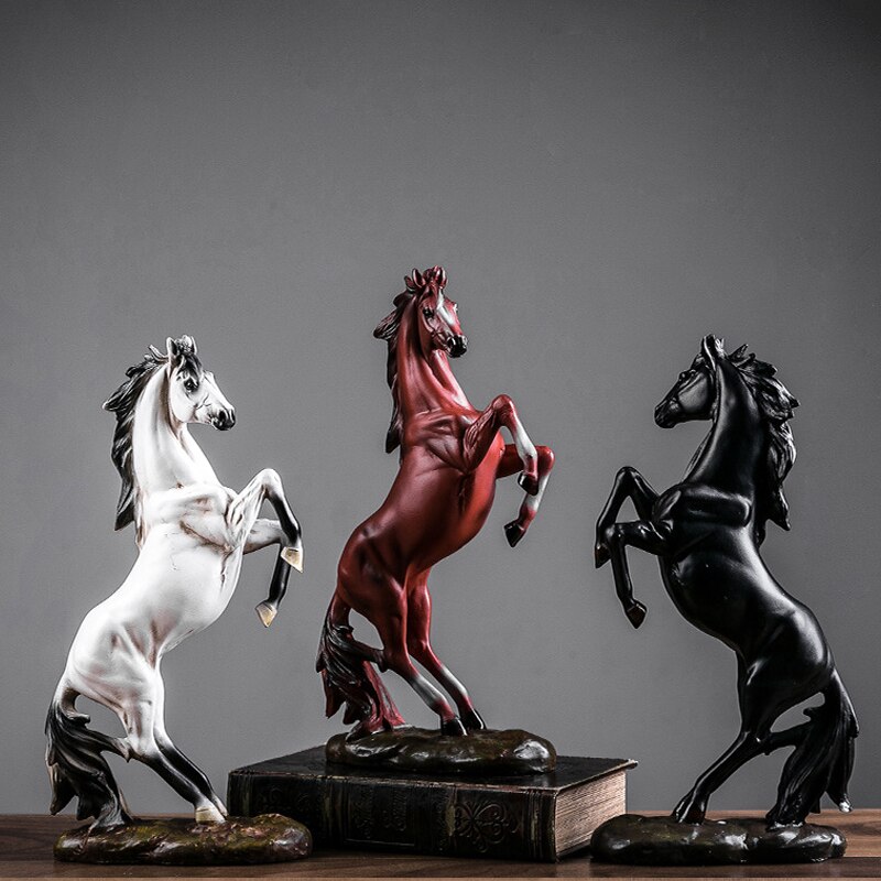 Europeisk harts häst staty dekoration vardagsrum kontor prydnad häst figur hem tillbehör häst skulptur modern konst