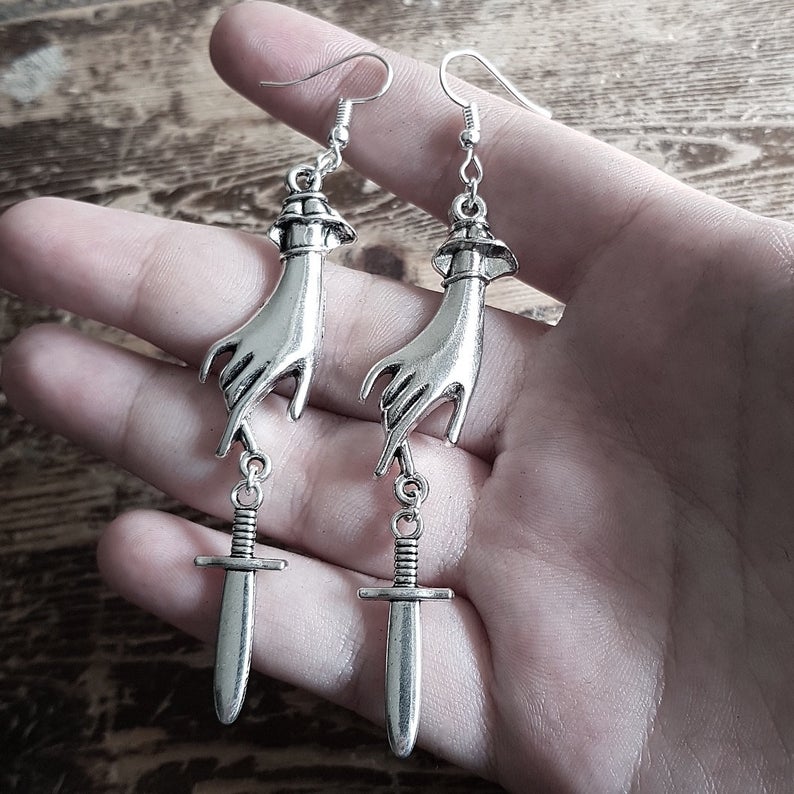 Pendientes de espadas góticas de Color dorado, Tarot Medieval gótico largo, declaración alternativa vikinga, para hombres y mujeres, joyería mística: Oro oscuro