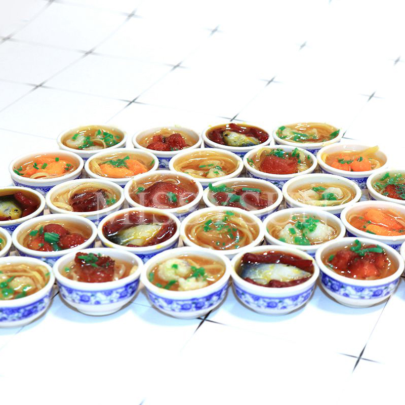 2PCS 3cm 1/6 Scale Miniature Chinses Cuisine Dessert Noodles Food for Dollhouse Decor Pretend food for blyth bjd kitchen toys