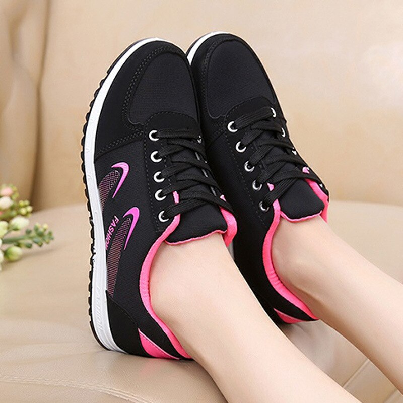 Chaussures de printemps et d'automne décontractées pour femmes, baskets plates à lacets à bout rond simple, de