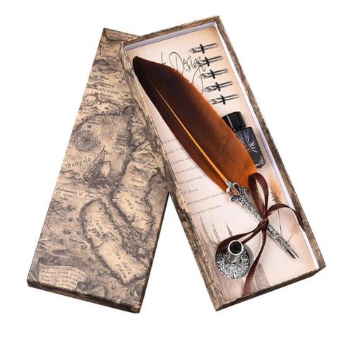 Luxe Vintage Veren Pen Retro Engels Kalligrafie Quill Dip Vulpen Met 5 Penpunten Briefpapier Kantoor Schoolbenodigdheden: Bruin