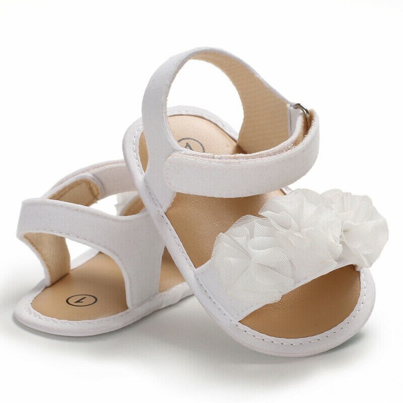 0-18m barn sommar träskor baby flicka prinsessa blommiga sandaler spädbarn sneakers småbarn mjuka spjälsäng walkers nyfödd skor: Vit / 7-12 månader