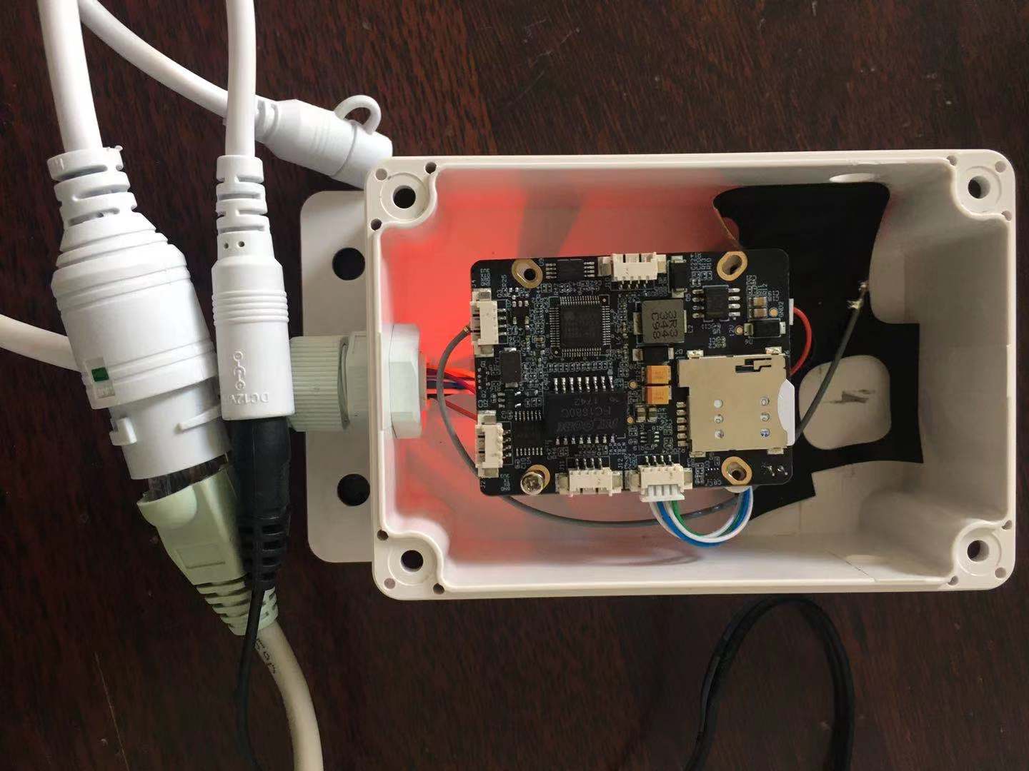 4G industrial router to RJ45 with WIFI, with module antenna installation box