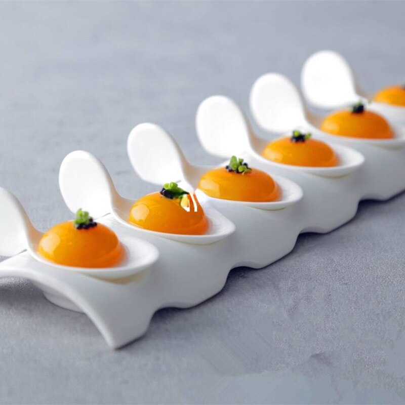 Cuchara de cerámica blanca con forma de Caviar, cucharilla de cocina Molecular, plato para Sushi, ensalada de frutas, platos, cubiertos de cocina para restaurante: B-7PCS