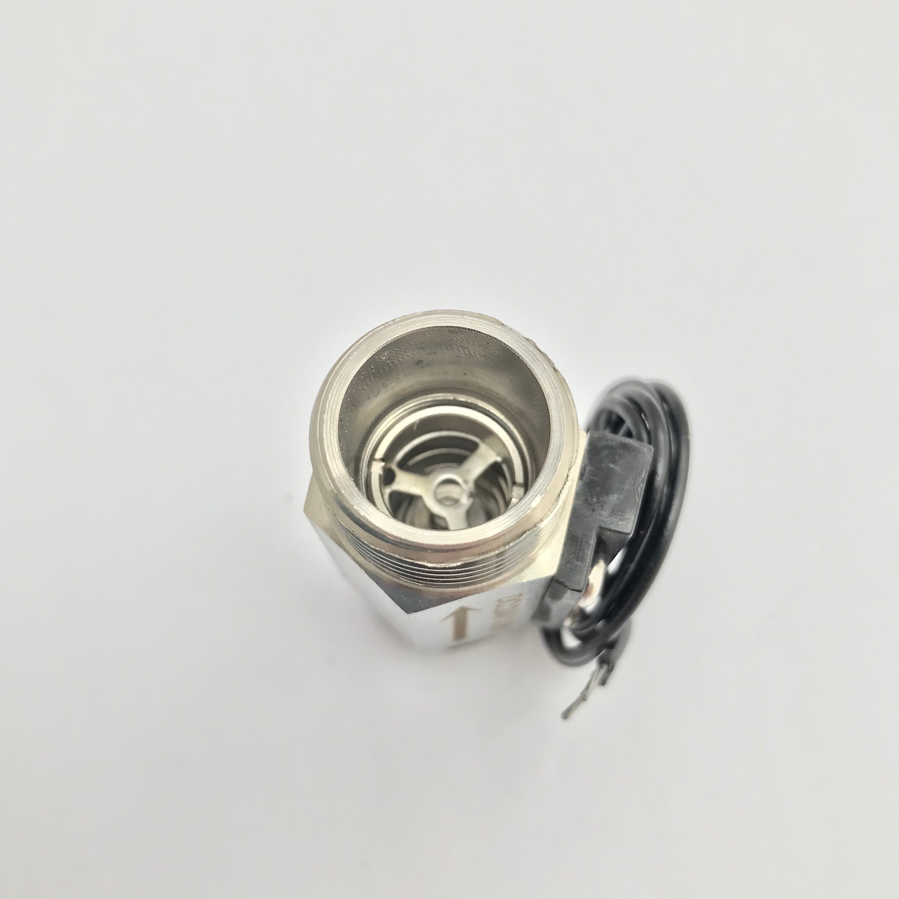 USM-FS21TSS 100 Degree Normally open Circuit Spring Flow Switch 10W Max Load DC250V AC220V Max Reliable BSP G1/2" Male SUS304