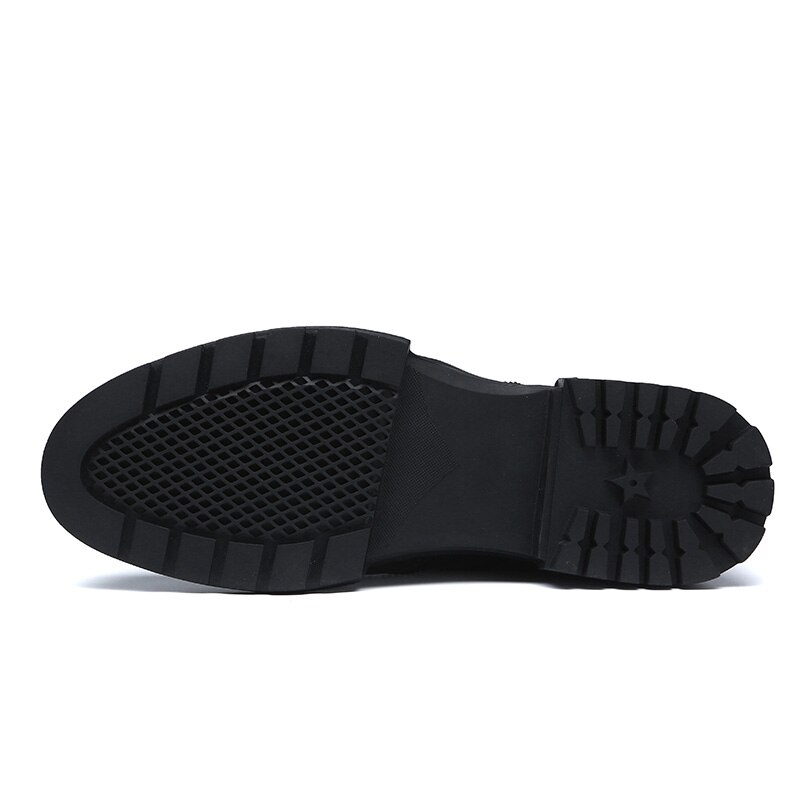 Negro Hombre Zapatos formales zapatos planos Brogues hombres tallados patrón punta redonda hombre cómodo Oxford estilo europeo zapatos de oficina de negocios
