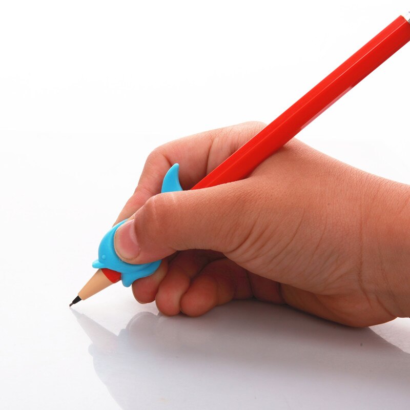 10 Stks/partij Willekeurige Dolfijn Vis Kinderen Leren Houden Schrijven Houding Correctie Apparaat Om Een Pen Briefpapier Kind Student