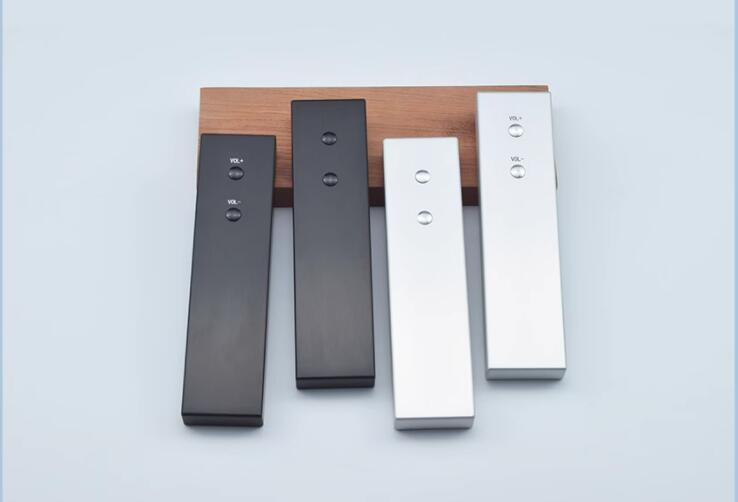 Aluminum alloy material infrared signal learning remote control, 2-button, 3-button layout, simple style, high-end audiophile