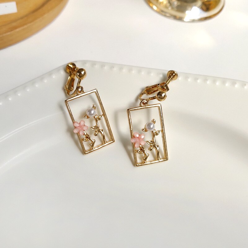 Temperamento in stile giapponese Clip quadrata vuota su orecchino imitazione perla rosa Sakura fiore orecchino a Clip senza Piercing Non forato: clip on earrings