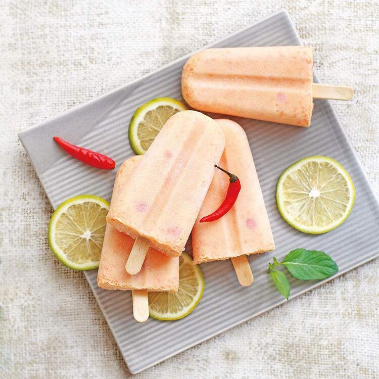 40Pcs/Lot Wooden Ice Cream Sticks Pop Popsicle Wood Sticks Art Crafts Ice Cream Tools Kids Handwork