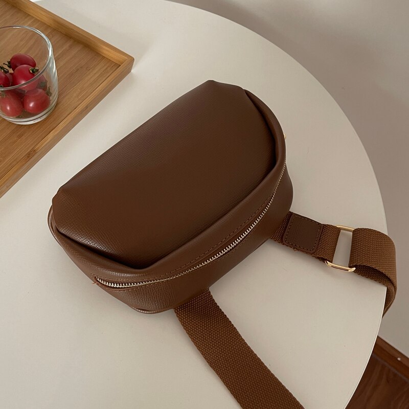 Jednokolorowe małe torebki damskie Hobos wysokiej jakości PU skóra miękka damska torba na ramię japonia kobieta torebka na telefon przekładana hurtowo: brązowy