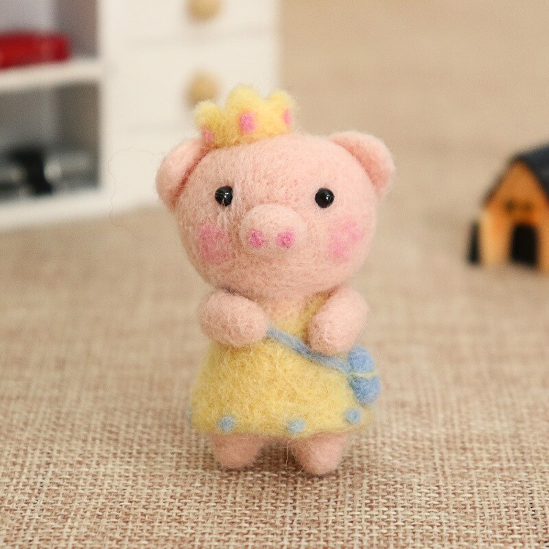 Jiwuo Cute Animal Pig Toy Doll Wool Felt Poked Kitting Non-Finished Handcarft Wool Felting Material Package