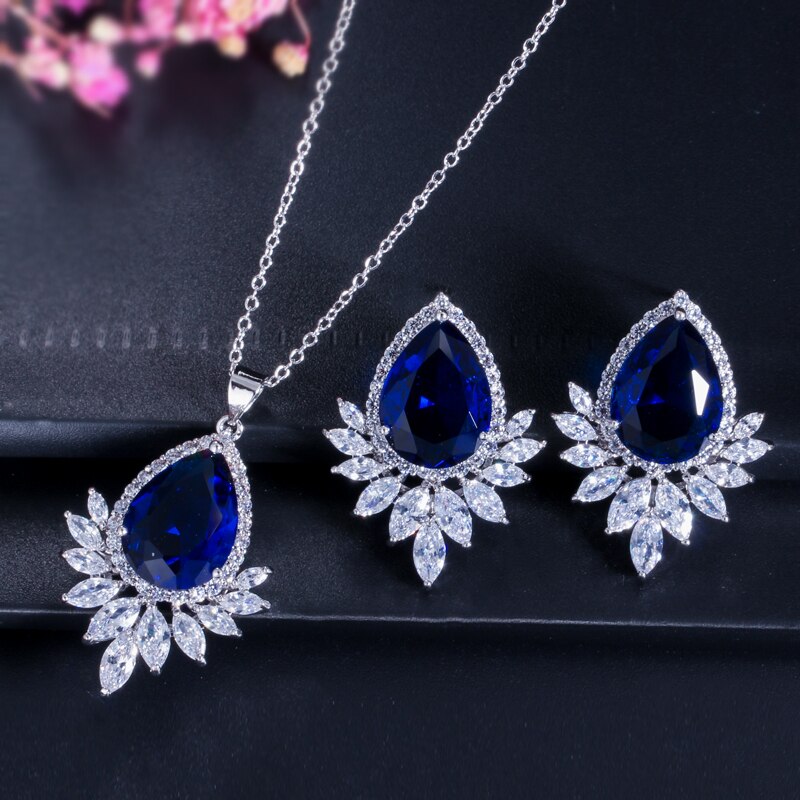 CWWZircons White Gold Color Cubic Zirconia Jewelry Big Tear CZ Ladies Necklace And Earring Set T051