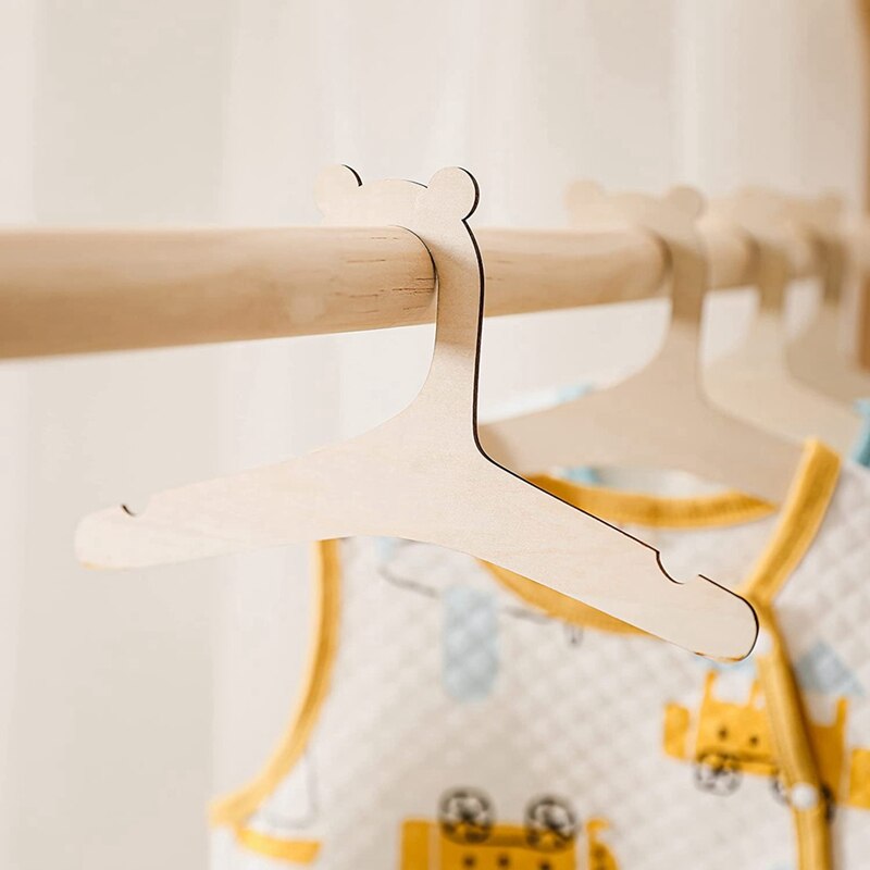 Colgador de madera Natural para ropa de bebé, perchero para habitación de bebé, decoración de guardería, 10 piezas