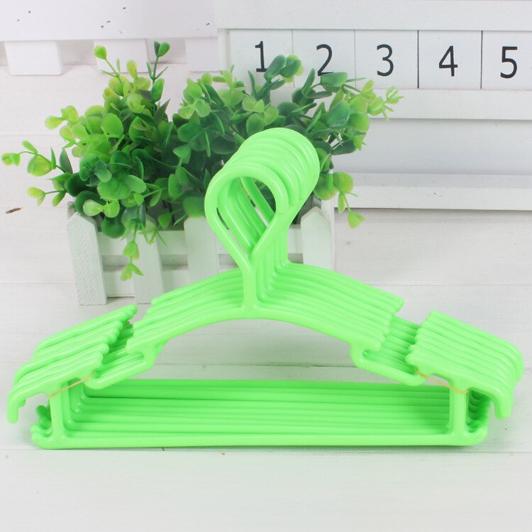 1 PC dzieci plastikowe dziecko dziecko wieszak biały niebieski zielony różowy żółty nn-poślizg wieszak na ubrania sypialnia salon, 27*15cm