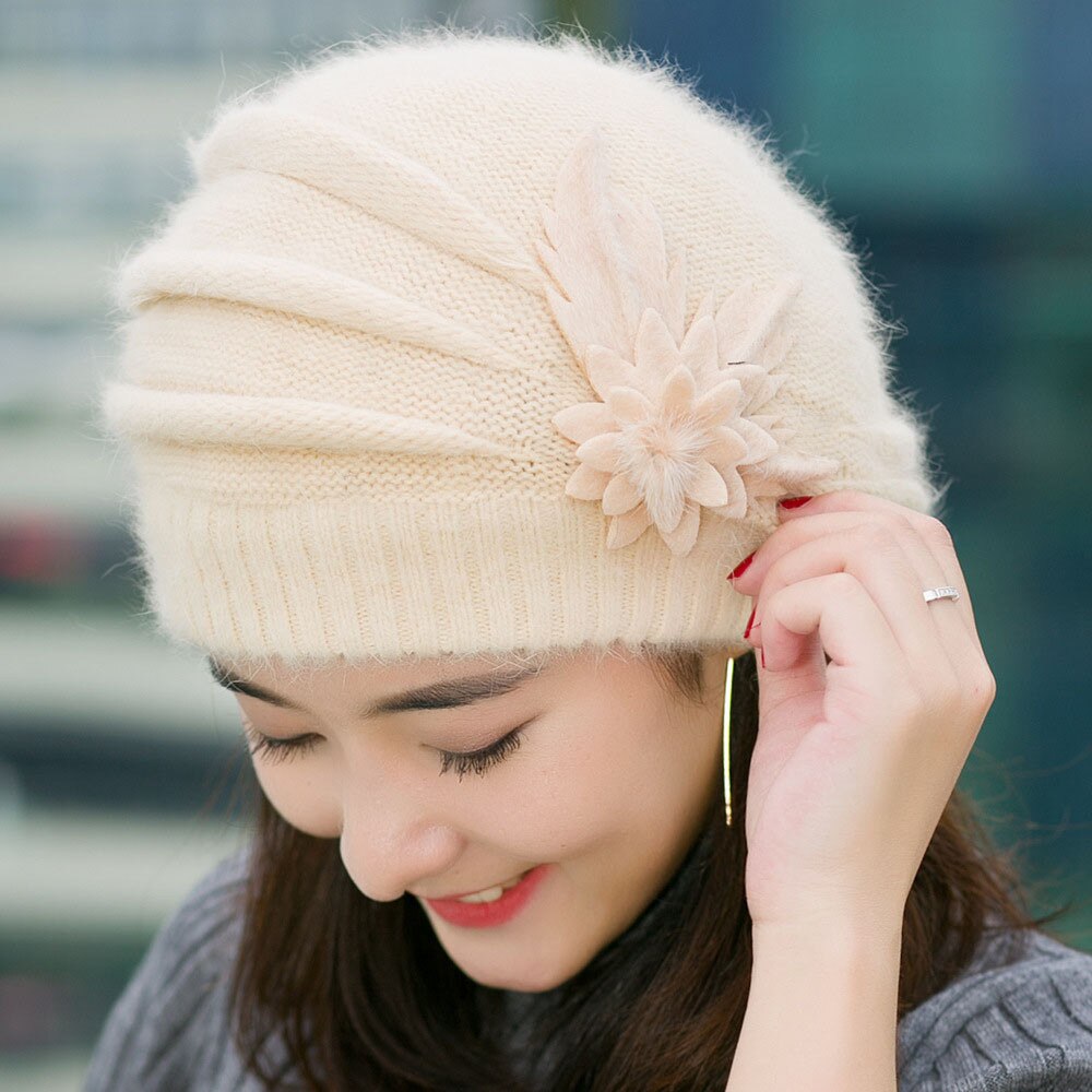 Dames Flower Brei Haak Beanie Hat Winter Warm Cap Baret Pluizige Schattige Mode Winddicht Oorwarmers Zijn Super Hoed gorras
