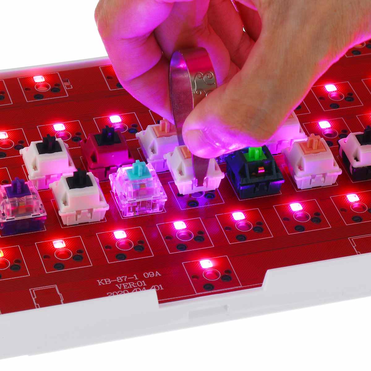16.8 Million RGB Programmable Wired Replacable Cherry Gateron Switche Mechanical 80% keyboard DIY kit PCB Mounting Plate Case