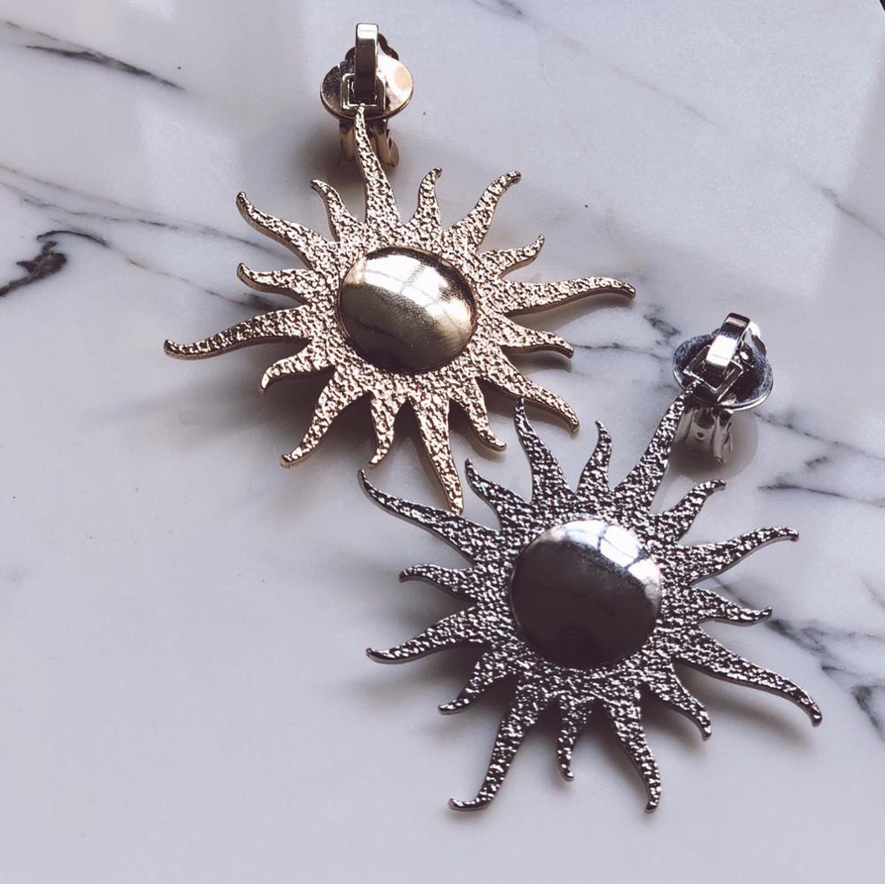 GULCE DERELI, SINGLE EARRING, SUN SYMBOL CHARM EARRING, PRODUCT, BOX, GOLD/SILVER PLATED