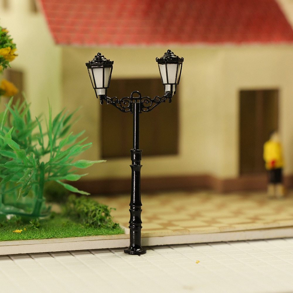 3 stuks n-schaal lantaarnpaal dubbele koppen 50mm 1:150 straatverlichting modelspoor trein leds miniatuur lqs 77n