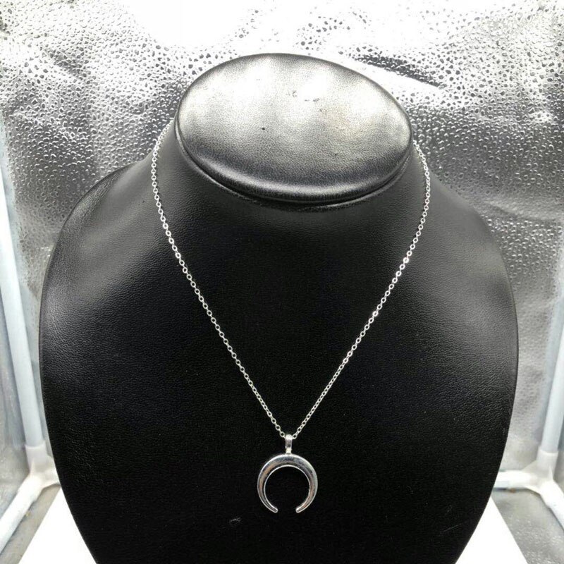 ZMZY Curved Moon Horn Pendant Necklaces Women Silver Color Gold Gothic Handmade Necklace Choker Collier Femme Jewelry: silver