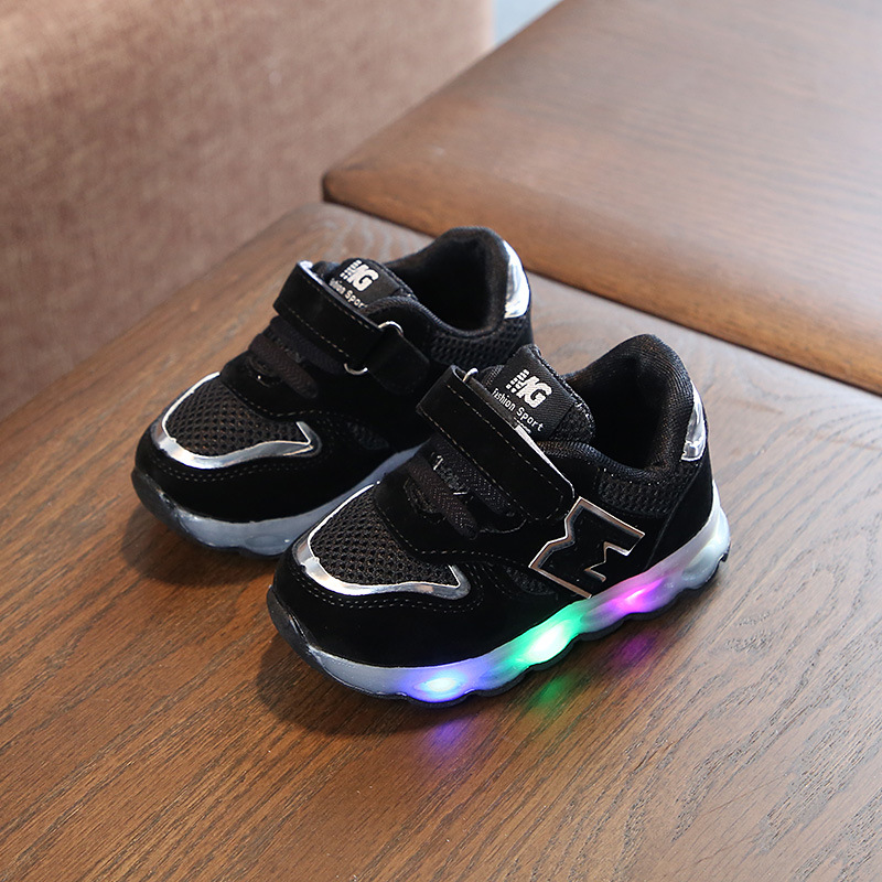 Size 21-30 Glowing Sneakers Children Shoes with Light Kids Led Shoes with Light Up LED Slipper Boys Girls Baby Luminous Shoes: Black / 9.5