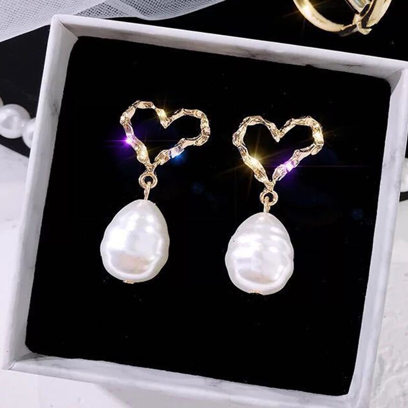 Imitatie Parel Oorbellen voor Vrouwen Strass Vlinder Holle Hart Kwastje Oorbellen Bruid Meisje Party Engagement Sieraden Cadeau: Reddish Brown