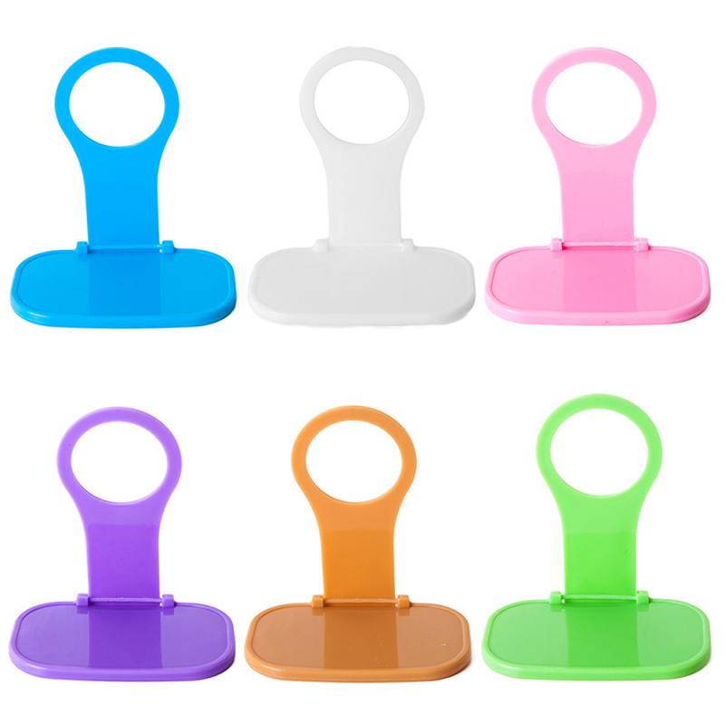 Opvouwbare mobiele telefoon muurlader adapter oplaadhouder hangende standaard beugel ondersteuning oplaadhanger rek plank mobiele telefoon haak: 6 stuks willekeurige kleur