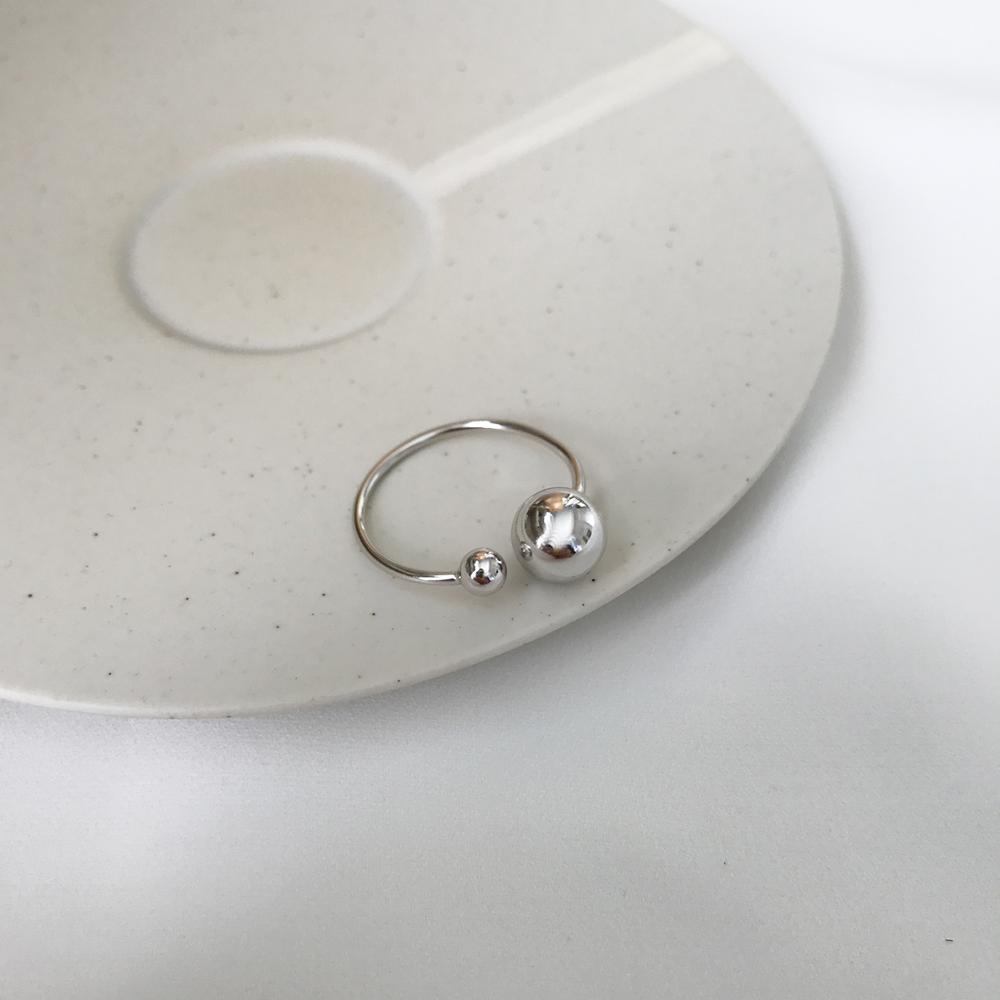 Neue Nette Lustige Silber Farbe Perlen Ball Finger Ring Für Frauen Mädchen