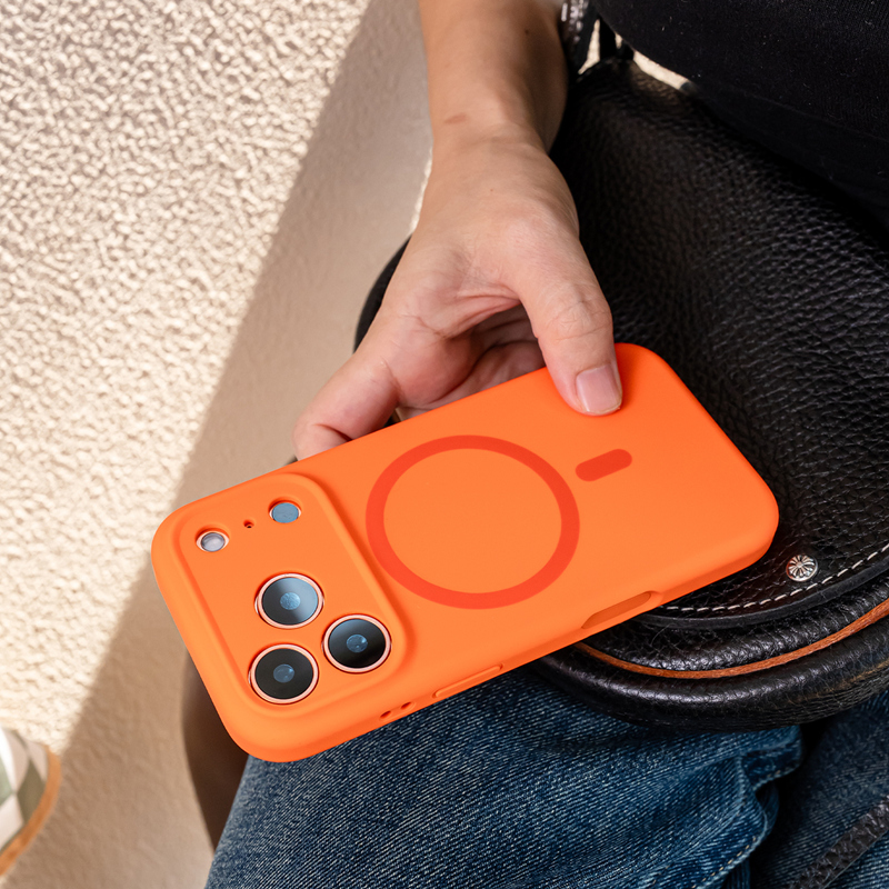 Funda de teléfono MagSafe de silicona líquida de Color sólido magnético para iphone 17Pro Max 17Pro 17 sensación de piel naranja cubierta de carga inalámbrica: Rosa Roja / iPhone 17 Pro