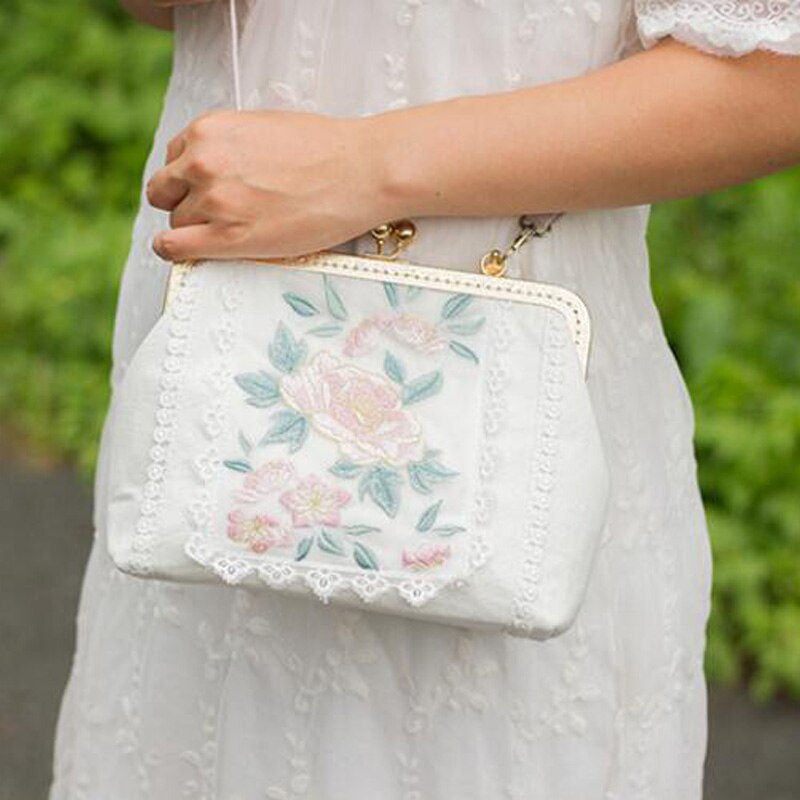 Vrouwen Bloemen Borduren Clutch Tassen Keten Schoudertas Dame Handgemaakte Kant Cover Kisslock Messenger Crossbody Bag