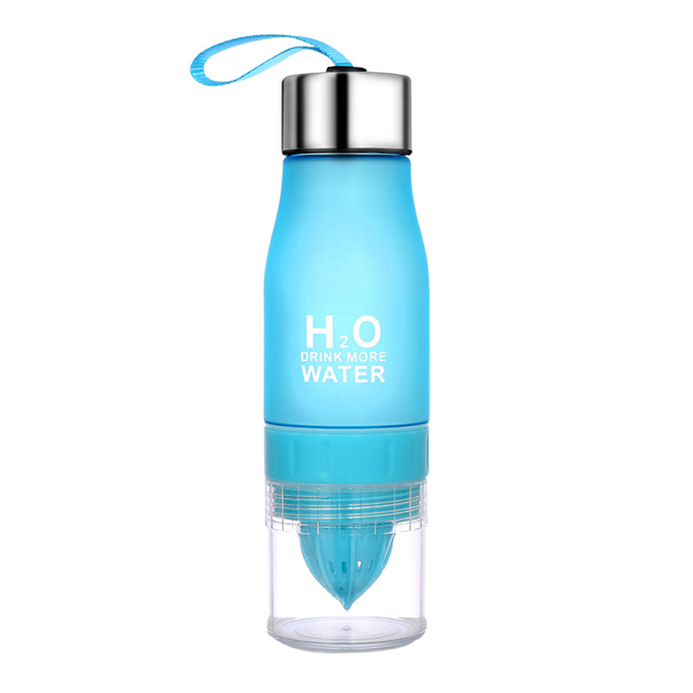 650ml vattenflaska plast frukt infusionsflaska infusionsanordning dryck utomhussport camping bergsklättring juice citron bärbar: Blå