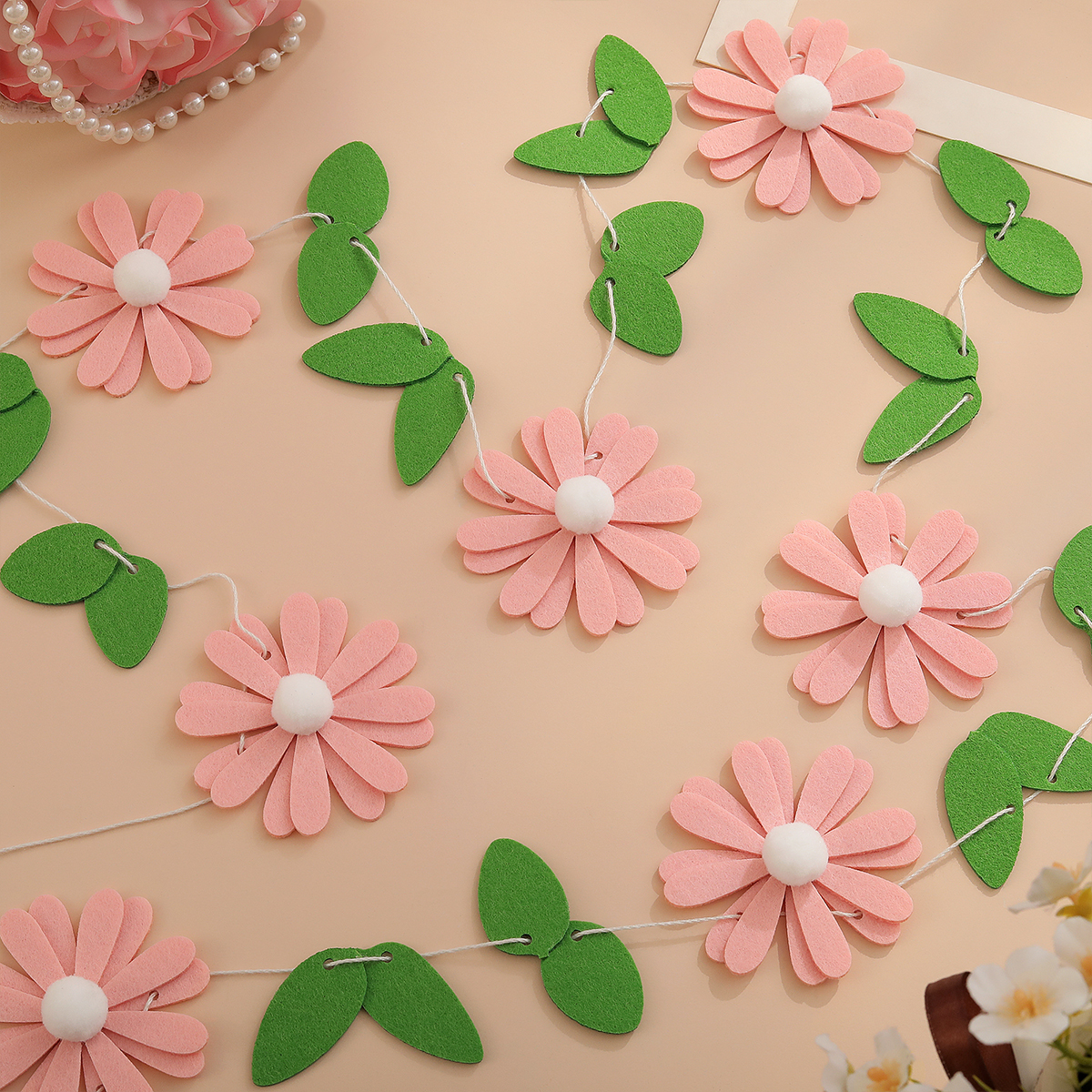 Felt Feestdecoratie - Margriet Hangers, Bontballen, Groene Bladeren - Verjaardag Banner