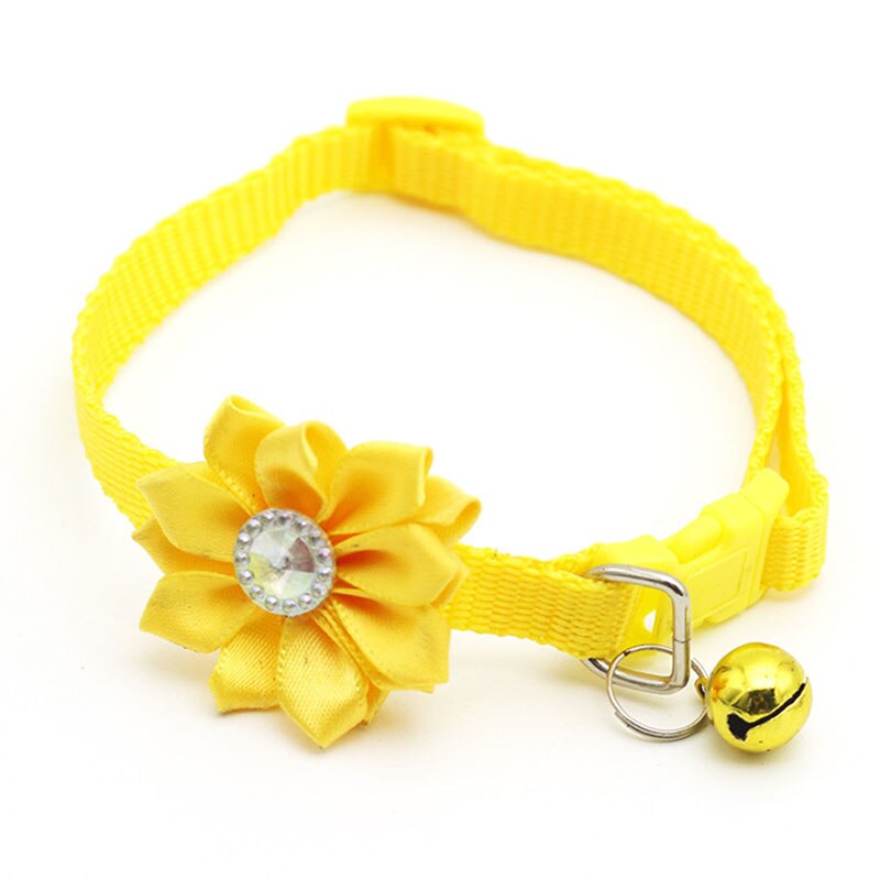 1PC collier pour chien fleur cloche diamant chien chat collier cou sangle réglable facile à porter boucle beau chat collier chat accessoires